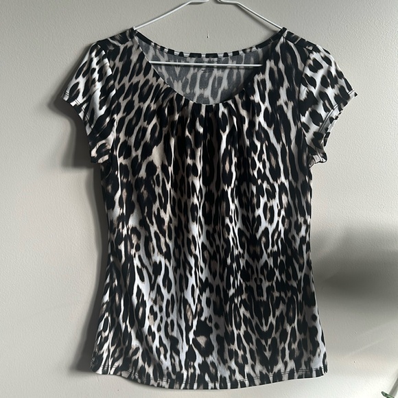 Top - Picture 1 of 1